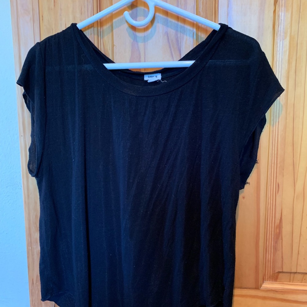 Garage simple black tee